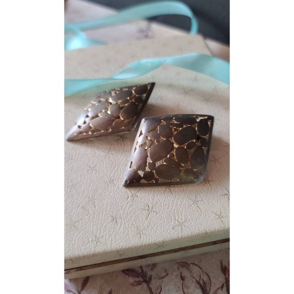 Large Diamond Shaped Clip-on Earrings - Picture 5 of 10